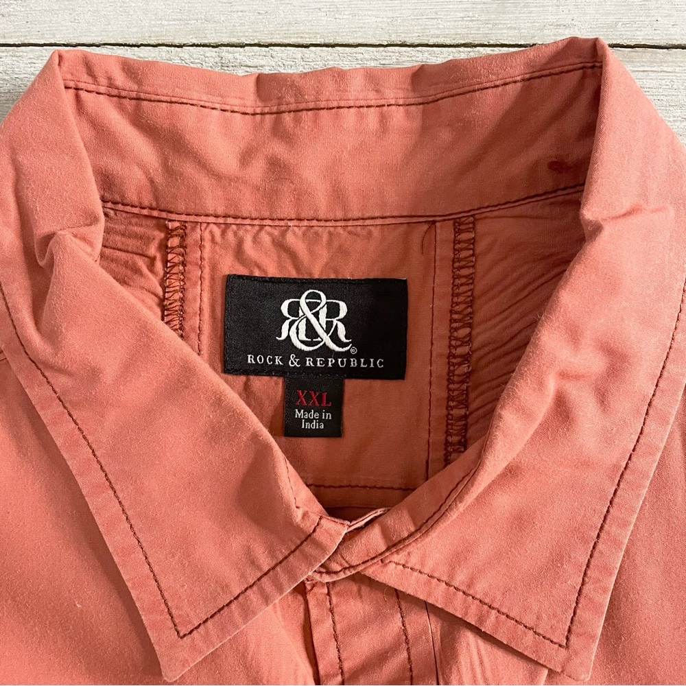 ROCK & REPUBLIC Short Sleeve Cotton Button Down Shirt - Picture 4 of 6